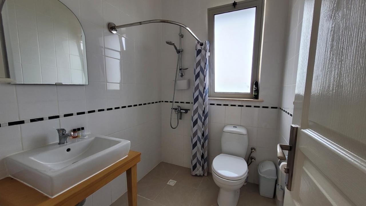 Sea And Mountain View Beachfront Penthouse Yali المظهر الخارجي الصورة