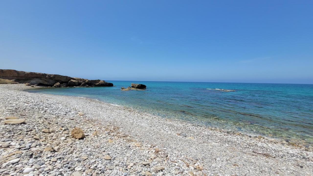 Sea And Mountain View Beachfront Penthouse Yali المظهر الخارجي الصورة