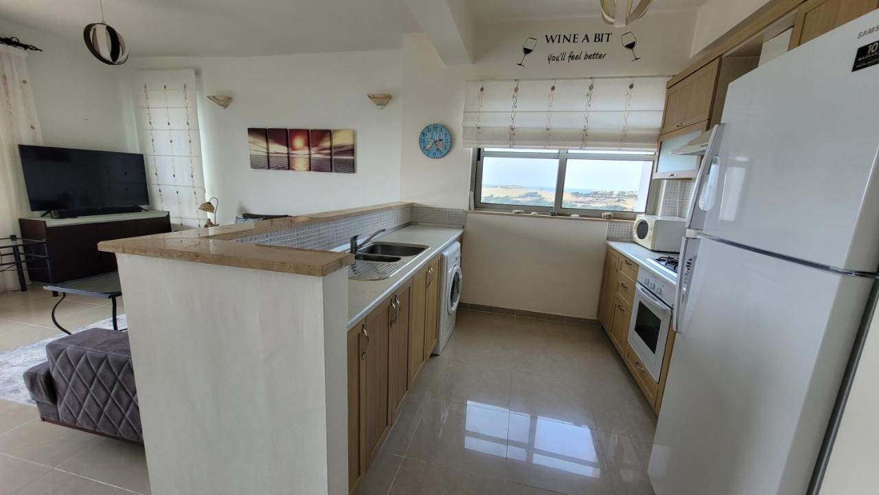 Sea And Mountain View Beachfront Penthouse Yali المظهر الخارجي الصورة