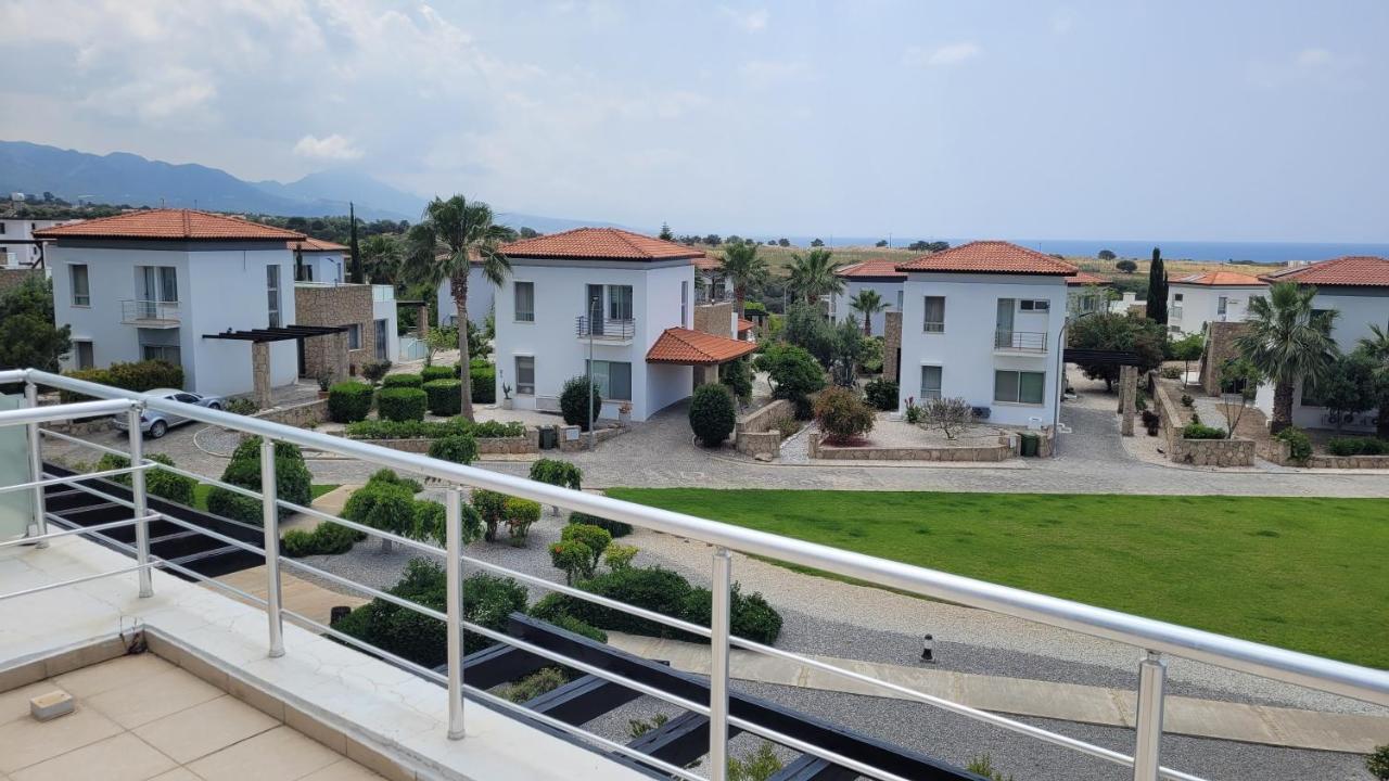 Sea And Mountain View Beachfront Penthouse Yali المظهر الخارجي الصورة