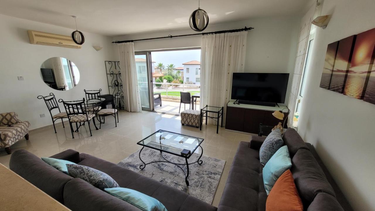 Sea And Mountain View Beachfront Penthouse Yali المظهر الخارجي الصورة