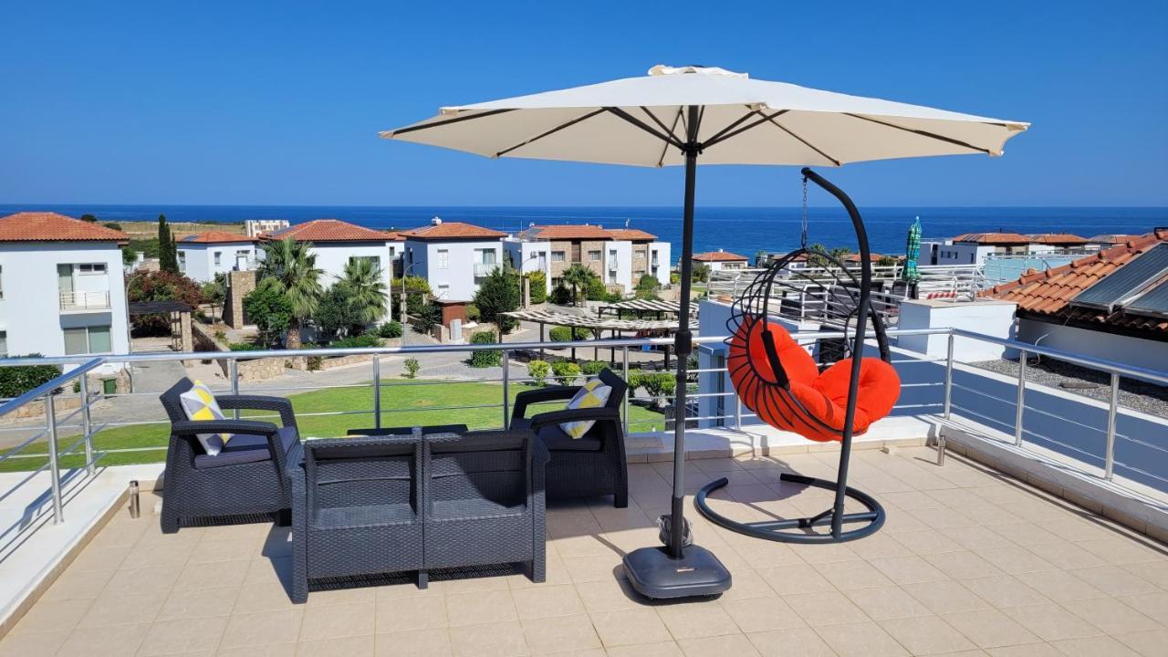 Sea And Mountain View Beachfront Penthouse Yali المظهر الخارجي الصورة